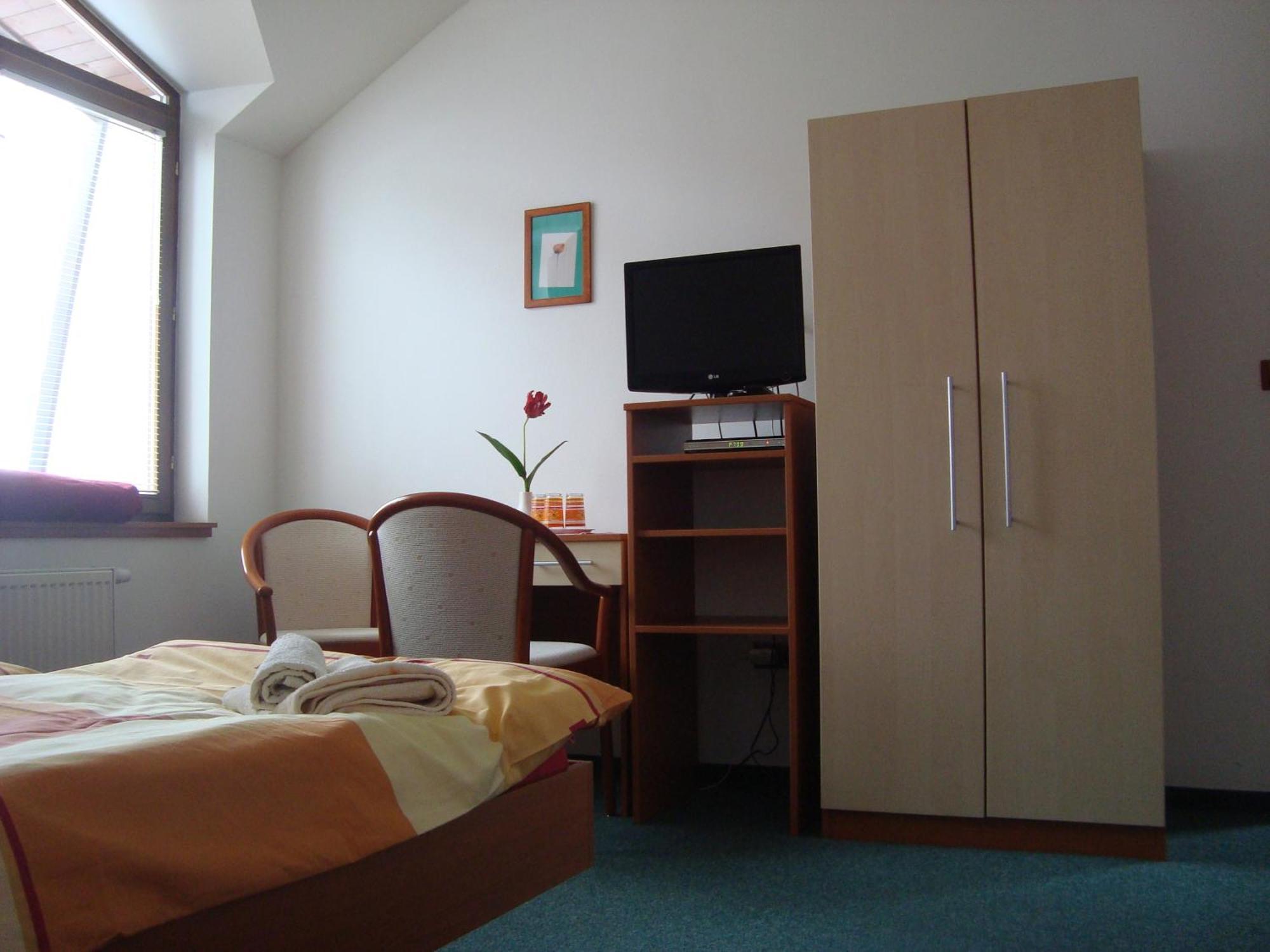 Hotel U Kapra Łaźnie Bělohrad Zewnętrze zdjęcie